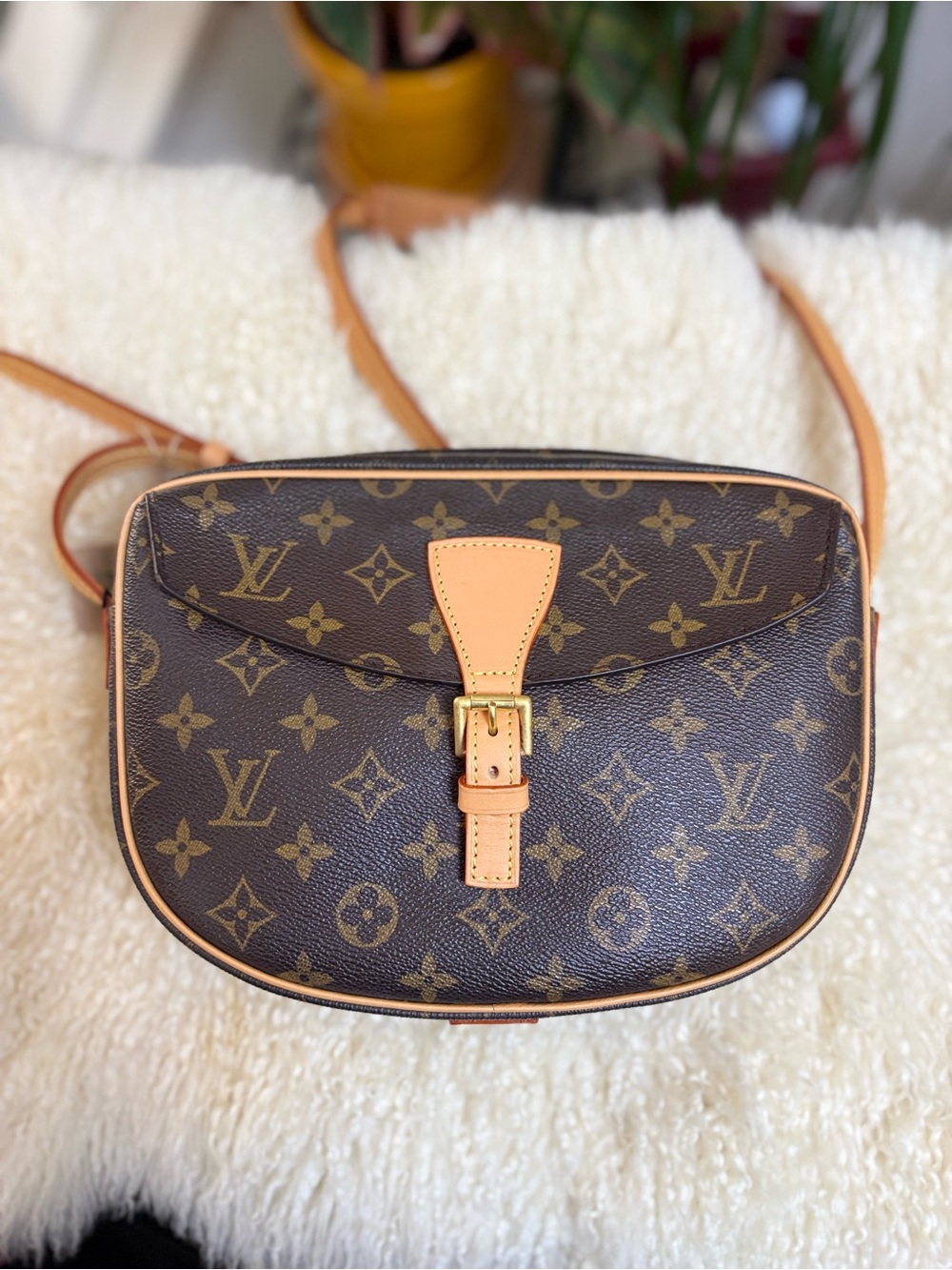 Louis Vuitton Monogram Jeune Fille MM